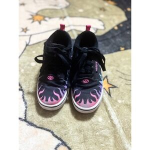 Heelys Kids Skate Shoes Pink‎ Flame Roller Sneakers Black Wheels Size 1Y
